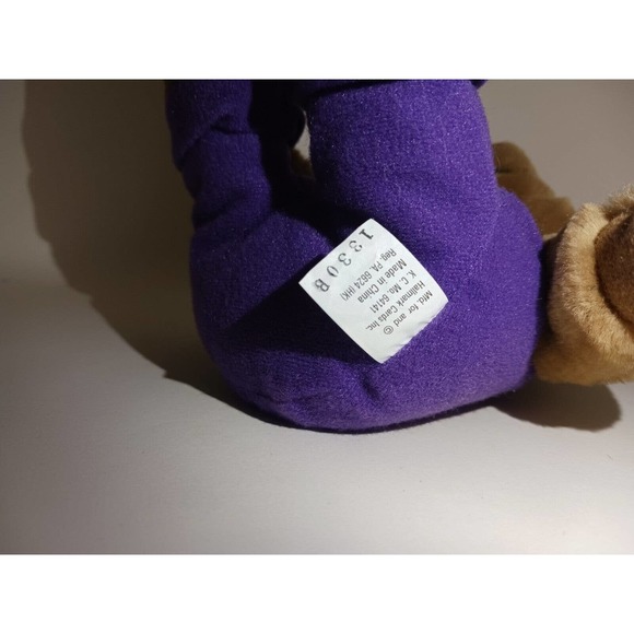 Hallmark Love and Kissing Bear Magnetic Nose Self Fastening Hands Purple Overall - Picture 7 of 10